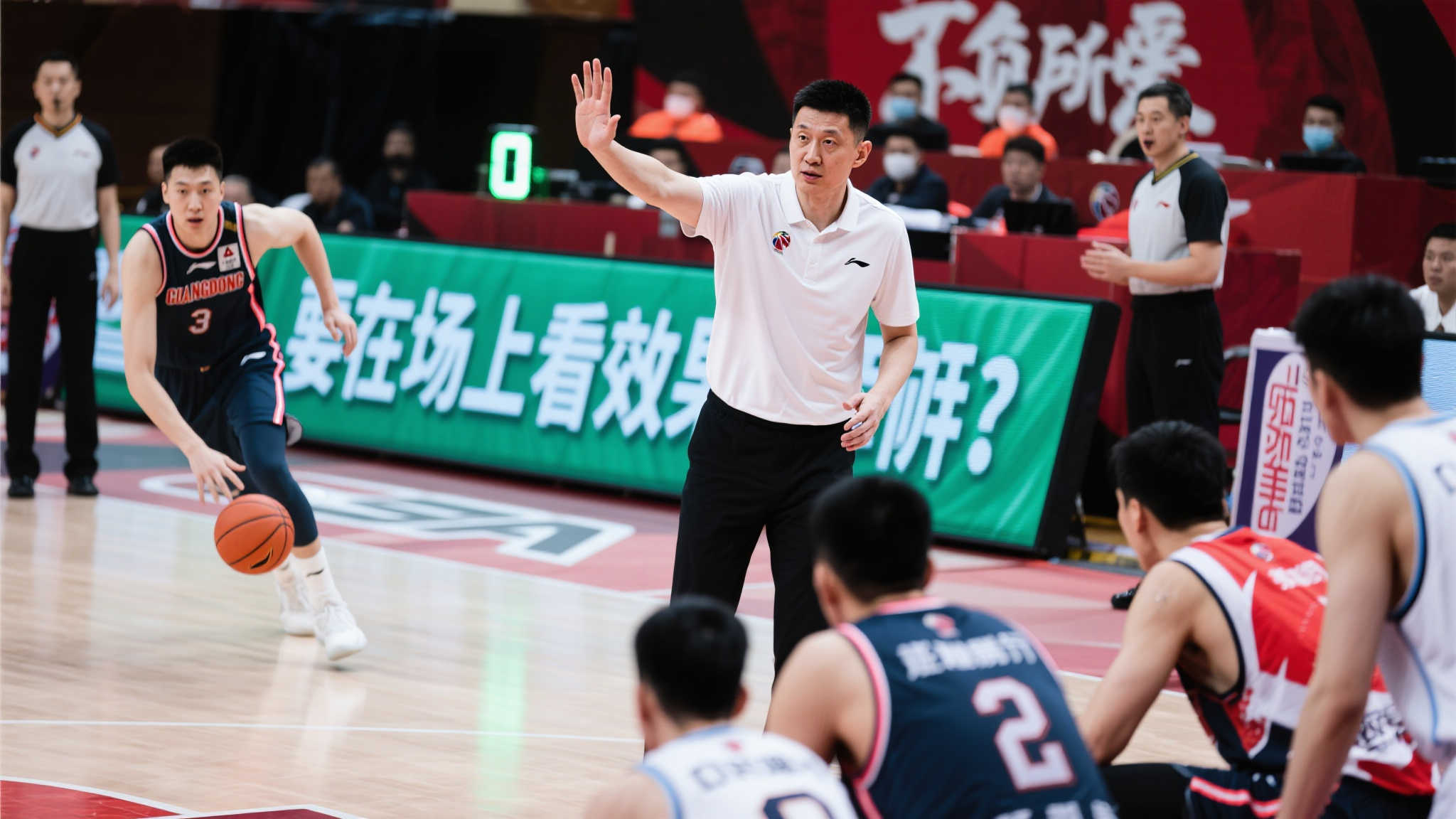 作中却展现 作中却展现